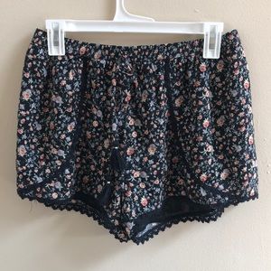 American Eagle flowy floral shorts